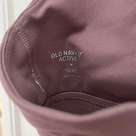 Old Navy Mauve PowerPress Medium Support Strappy Sports Bra for Women - Picture 2 of 5